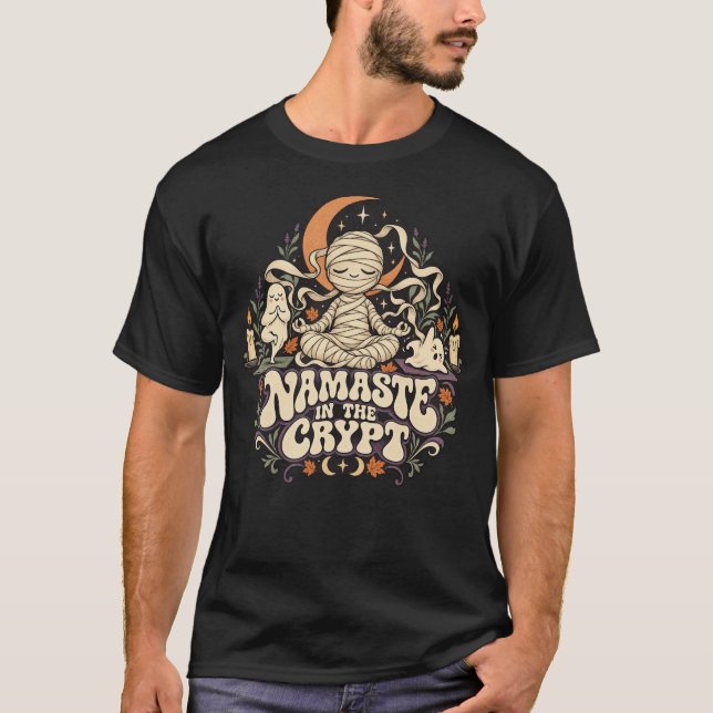 Namaste na Cripta Camiseta Funny Mummy Halloween Y (Frente)