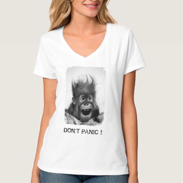 NÃO SE APAVORA o t-shirt do V-Pescoço (Frente)