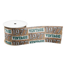 Nascer em fita satin 1977