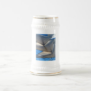 Navegação e Velas em uma Caneca de cerveja
