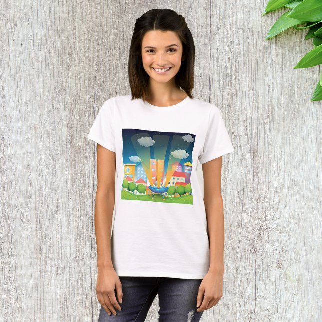 Navio Espacial Na Cidade Womens T-Shirt (Criador carregado)