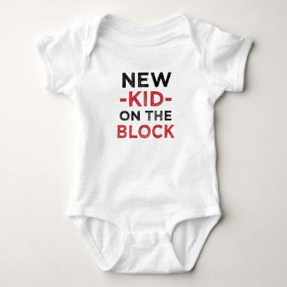 New Kid na camisa engraçada do novo bebê