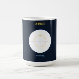 No Alvo — Caneca de Café Maximalista dos Anos 90 |