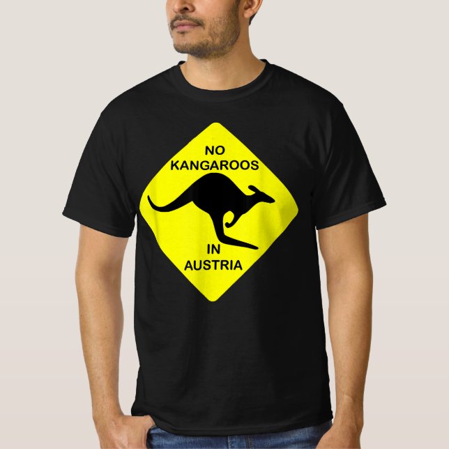 No Kangaroos In Austria Funny T-Shirt Yellow Sign (Frente)