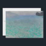 No Lago Attersee de Gustav Klimt, Vintage Fine Art<br><div class="desc">No lago Attersee (1900), por Gustav Klimt é uma pintura de arte do simbolismo vitoriano da era vitoriana que apresenta o lago Attersee (também conhecido como Kammersee). O lago Attersee é o maior lago da região de Salzkammergut, na Áustria. Klimt passou o Verão juntamente com Emilie Flöge em Litzlberg no...</div>