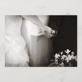 Noivos que guardaram as mãos que wedding o convite