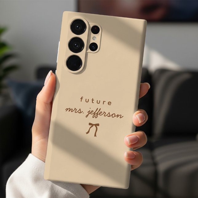 Nome de Script Personalizado Anúncio de Noivado da (Future Mrs Bride To Be Phone Case | Custom Script Name Fiancée Engagement Announcement Phone Case)