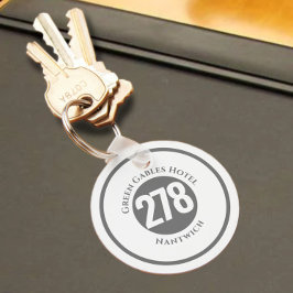 Nome do Hotel Plus Número da Sala em um Chaveiro
