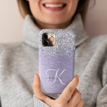 Nome do Monograma da Glitter de Prata Metálica Bru<br><div class="desc">Personalize facilmente esta moda design de capa de telefone com de chic com brilho prateado bonito em um fundo metálico roxo escovado.</div>