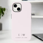 Nome do Monograma Minimalista Moderno e Rosa Esmag<br><div class="desc">Eleve o seu smartphone com a nossa capas de iphone Clássica Elegante Moderna e Minimalista do Nome do Monograma. Esse caso meticulosamente projetado combina sofisticação do eterno com o minimalismo contemporâneo. Criado à perfeição, ele não só protege seu dispositivo, como também adiciona um toque de estilo personalizado. As opções de...</div>