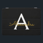 Nome do Monograma Rapariga de Script Moderno Doura<br><div class="desc">Caso de Laptop do Nome do Monograma de Script Simples Preto e Dourado. Isto faz o doce e perfeito aniversário de 16 anos,  casamento,  chá de panela,  aniversário,  chá de fraldas ou festa de solteira presente para alguém que ama luxo de luxo e estilos quíticos.</div>