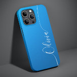 Nome do Script de Caligrafia Elegante Branco do Sh<br><div class="desc">Blue Shimmer White Elegant Calliografia Script Personalizado Nome Personalizado iPhone 14 Smart Capa de telefone apresenta um design moderno e moderno simples e na moda com seu nome personalizado em elegante tipografia de escrita caligrafia escrita à mão sobre um fundo de shimmer azul metálico. Elaborado por ©Evco Studio www.zazzle.com/store/evcostudio</div>