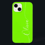 Nome do Script de Caligrafia Elegante Verde Branco<br><div class="desc">As Capas de telefone Inteligentes do Script de Caligrafia Verde-Branco Personalizado do Nome iPhone 14 apresentam um design simples e moderno,  com o seu nome personalizado em letras elegantes e escritas à mão,  com a tipografia de scripts de caligrafia em um fundo verde. Elaborado por ©Evco Studio www.zazzle.com/store/evcostudio</div>