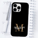 Nome do Script Feminino do Monograma Dourado Moder<br><div class="desc">Capas de iphone de Nome Feminino do Monograma Dourado Preto Moderno. Personalize facilmente esta capas de iphone elegante moderna com o seu monograma e nome personalizados.</div>