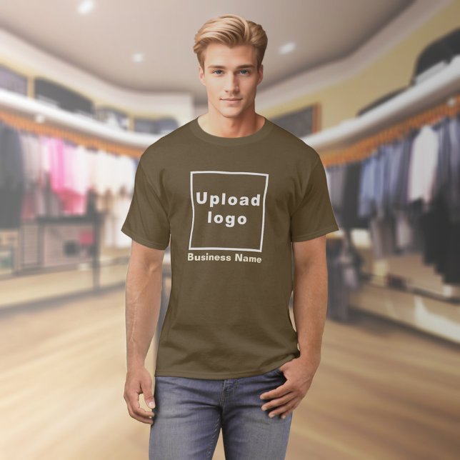 Nome e logotipo da empresa na camisa marrom (Brown t-shirt with your business name and logo on model)