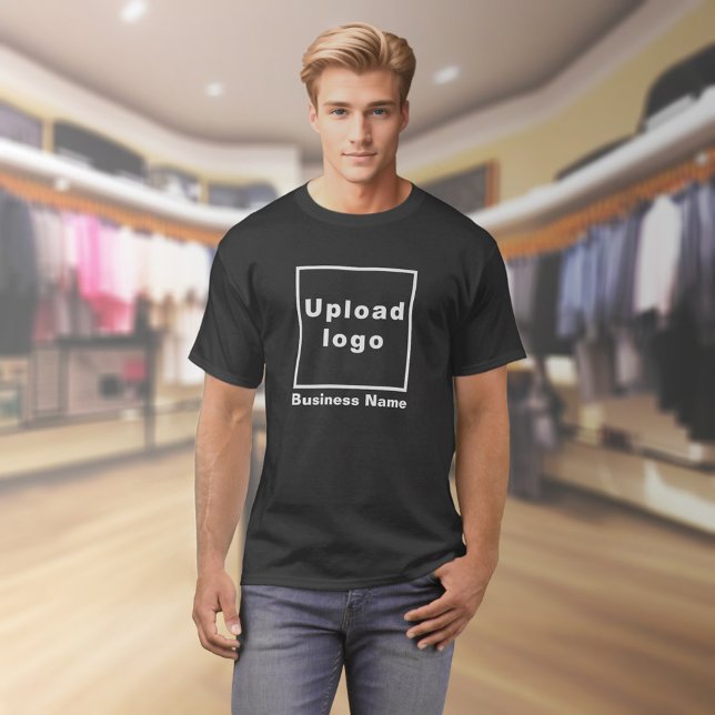 Nome e logotipo da empresa na camiseta preta (Black t-shirt with your business name and logo on model)