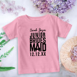 Nome Personalizado de Camisa T da Noiva de Bridesm<br><div class="desc">Trate as madrinhas juniores para combinar com as camisas da Junior Bridesmaid! Apenas adicione o nome e a data do casamento e os leve para os seus convidados de casamento com a sua beleza.</div>