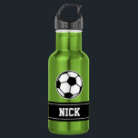 Nome personalizado garrafa de água esportiva<br><div class="desc">Uma garrafa de água de esportes de futebol de presente personalizada. Cor metálica do aço dos manchas verdes. Ideia de presente esportivo para treinadores, jogadores, colegas de equipe e fãs esportivos. Design de tipografia moderna com nome personalizado, citação engraçada, slogan ou monograma. Crie o seu único frasco de bebida monograma....</div>