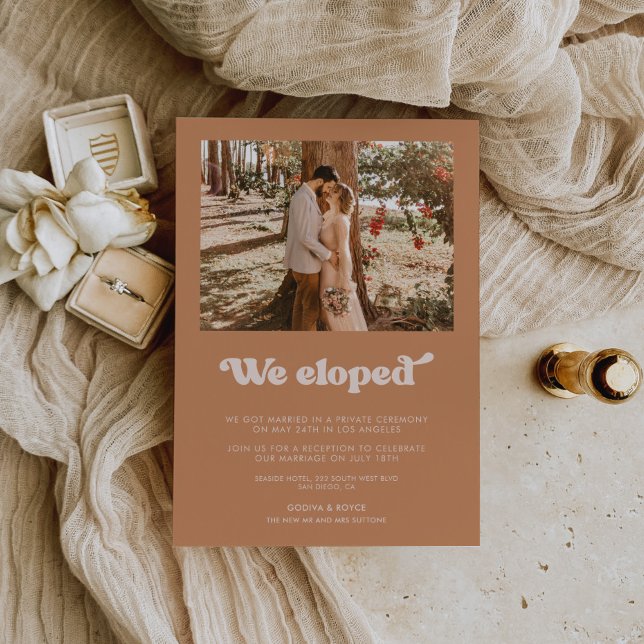 Nós fugimos do anúncio de açúcar Marrom Na moda (Criador carregado)