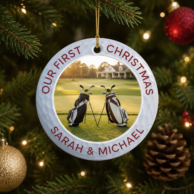 Nosso Primeiro Natal Enfeite de Natal para Casal d (Celebrate your first Christmas together with a keepsake for a couple who loves golf. Add your photo)