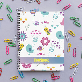 Notebook de pássaros coloridos por padrão