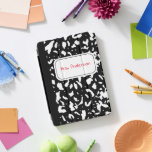 Notebook Marble Composition Personalizado<br><div class="desc">Este Cobrir iPad Smart tem a aparência de um bloco de anotações clássico de composição de mármore preto e branco. Ele está pronto para ser personalizado com um nome ou sua própria mensagem em letras de estilo vermelho escritas à mão na área de rótulos brancos na frente. Com a sua...</div>
