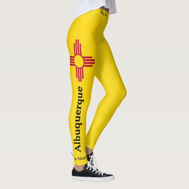 Novas leggings no céu grande do México: Calças mov (Direita)