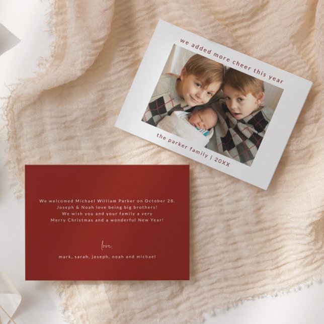 Novo Bebê Adicionamos Mais Saúde | Cartão de Natal (Criador carregado)