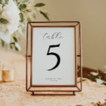 Numeração De Mesa Branca Negra Negra Negra-Negra Moderna Elegante<br><div class="desc">Este cartão elegante de número de tabela foi projetado para adicionar um toque refinado ao seu casamento ou decoração de evento especial. Apresentando um layout minimalista com um número ousado e uma caligrafia delicada, torna claras as atribuições de mesa enquanto complementa uma variedade de estilos, de moderno a clássico. Personalize...</div>