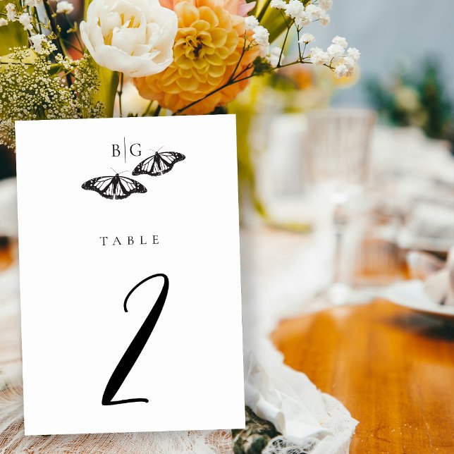 Numeração De Mesa Casamento de Monograma da Borboleta Branca Minimal (Minimalist Black White Butterfly Monogram Wedding Table Number)