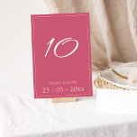 Numeração De Mesa Casamento Mínimo de Script Rosa Magenta<br><div class="desc">Número Mínimo de Tabela de Casamento de Script Rosa Magenta. Estique seus convidados de casamento com este número da mesa de casamento rosa-rosa da moda fuchsia apresentando um belo roteiro rosa sobre um fundo rosa magenta. Este número da mesa de casamento tem uma design rosa-quente impressionante, com vibrações modernas e...</div>