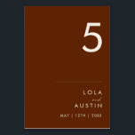 Numeração De Mesa Deserto Simples | Número de Tabela de Canela Escur<br><div class="desc">Este Deserto Simples | Número da mesa Cinnamon Escuro é exatamente o que você está procurando para completar seu casamento russo moderno. Perfeito para uma vibração ocidental minimalista ou para uma sensação boêmica retrorreflectora. O guião branco natural mínimo verdadeiramente pop com este fundo colorido do outono. Você pode optar por...</div>