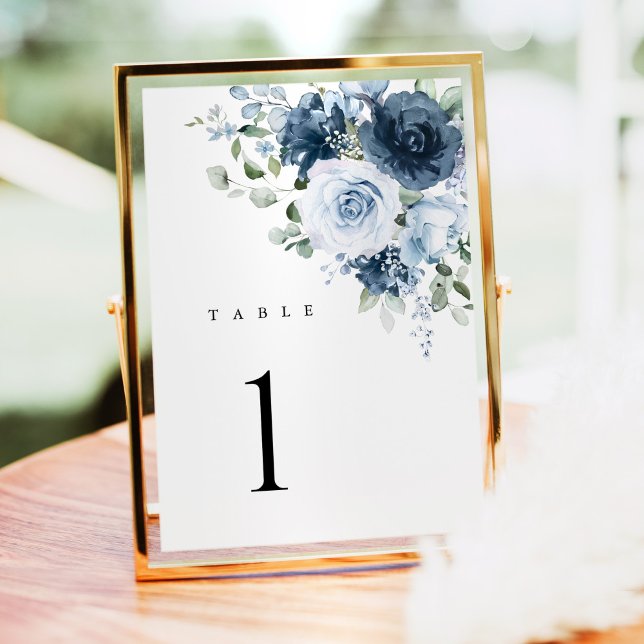 Numeração De Mesa Dusty Blue Navy Floral Wedding Table Number Card (Dusty blue floral wedding table number card in gold frame, elegant modern reception decor)