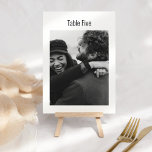 Numeração De Mesa Foto Personalizada Casamento Moderno Minimalista B<br><div class="desc">Foto Personalizada Numeração da Tabela de Casamento Moderna Minimalista Preto-Branco Minimalista</div>