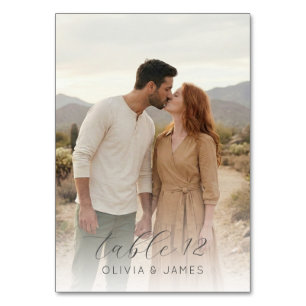 Numeração De Mesa Foto Romântica ao Ar Livre em Bege