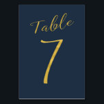 Numeração De Mesa Marinho elegante de brilho dourado da mesa de casa<br><div class="desc">Cartão de mesa de recepção de casamento de folha de ouro falsa. A cor de fundo azul do marinho é editável. Você pode alterá-lo depois de pressionar o botão PERSONALIZAR. Você pode encontrar toda a variedade de números (1 - 50) aqui: http://bit.ly/2sLMaFh Se precisar de ajuda, entre em contato comigo...</div>