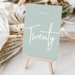 Numeração De Mesa Mesa com script na mão de uma imagem pálida 20<br><div class="desc">Cartões simples e chic em Pale Sage Green e em branco fazem uma declaração elegante no seu casamento ou evento. Design apresenta "mesa [number]" em uma combinação de olhares de serif clássica e de caracteres de script manuscritos. Design repete-se de ambos os lados. Cartões numerados individualmente vendidos separadamente; solicite cada...</div>