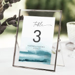 Numeração De Mesa Modern Watercolor | Número do quadro teal<br><div class="desc">Este moderno número da mesa de chá de água é perfeito para um casamento contemporâneo na moda. A coleção de design minimalista, clássica e elegante apresenta traços simples de pincel de cor de água em tons de joias bonito. A placa impressão na frente e atrás (lado duplo). Os itens são...</div>
