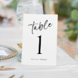 Numeração De Mesa Números de Tabela Casual Simples e Divertida<br><div class="desc">Números Simples e Modernos da Mesa de Casamento: use esses números modernos da mesa de caligrafia no seu casamento ou evento. Este design apresenta a palavra "Mesa" em um roteiro divertido e confuso. É preto, mas você pode mudar a cor para qualquer coisa que quiser! Basta clicar em "personalizar mais"...</div>