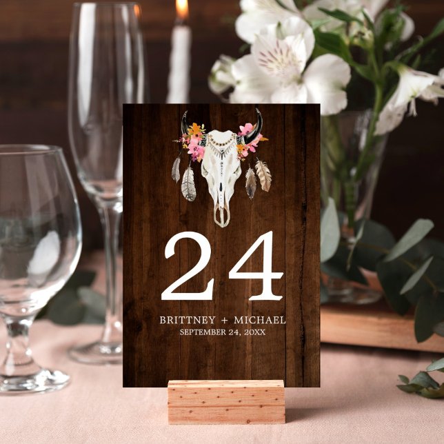 Numeração De Mesa Placa de Mesa Rústica de Madeira Antler (Rustic wood watercolor skull design on this table number card is perfect for your wedding reception.)
