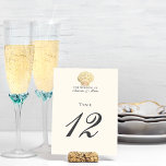 Numeração De Mesa Vintage Scallop Solteiro Seashell Wedding<br><div class="desc">Uma concha solitária de couro cabeludo fica nas areias náuticas da sua praia favorita, só esperando para ser pega e admirada. Esta design do Cedar e String lembra os dias quentes de verão, caminhando pela praia em busca de conchas. Traga essas memórias de volta com a suíte de casamento de...</div>