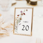 Número da Tabela Boho Wedding<br><div class="desc">Número da Tabela Boho Wedding. Este na moda e elegante cartão de mesa de casamento contém lindas flores de aquarela pintadas manualmente organizadas como um buquê adorável perfeito para primavera,  verão ou casamentos outono. Encontre itens correspondentes na Coleção de Casamentos de Flores Selvagens de Branca.</div>