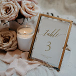 Números de Tabela de Casamento de 5x7" de Caligraf<br><div class="desc">Esta elegante carta de número da mesa de casamento de 5x7" é perfeita para um casamento simples. A design neutra apresenta uma carta minimalista decorada com a tipografia falsa de ouro romântica e caprichosa. A placa impressão na frente e atrás (lado duplo). Adicione cada número de tabela que você precisa...</div>