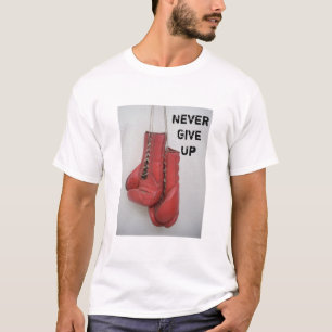 Nunca dê acima o t-shirt das luvas de