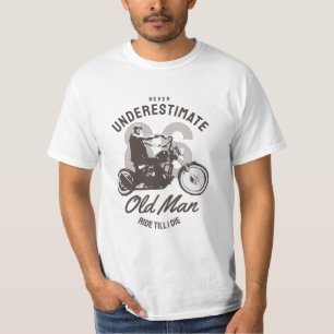 Nunca subestime uma camiseta de homem velho
