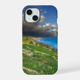 Nuvens poderosas sobre o volume pontual