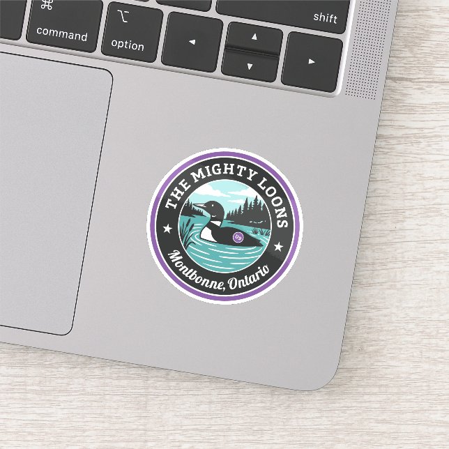 O Adesivo Roxo The Mighty Loons (Detalhe)