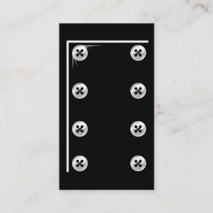 O branco do cozinheiro chefe abotoa o cartão de