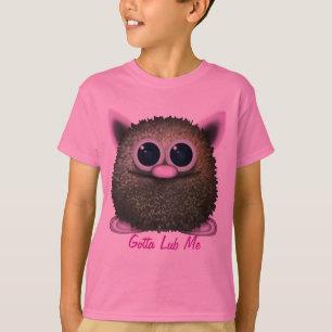 O bumbum bonito de Wuzzy caçoa a camisa adorável
