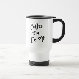 O café prende então a caneca de viagem